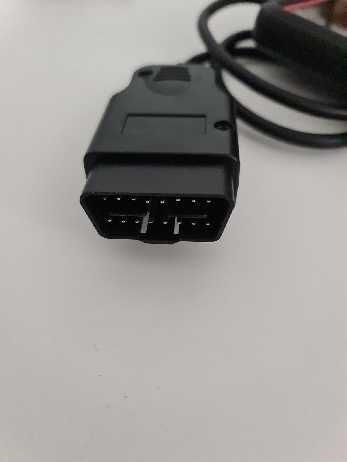 V519 OBD2 Felkodsläsare – Proffsnivå | Umeå Verktyg