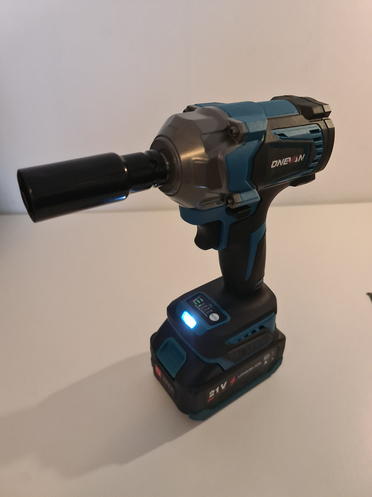 OneVan 1200Nm Borstlös Mutterdragare (18V)