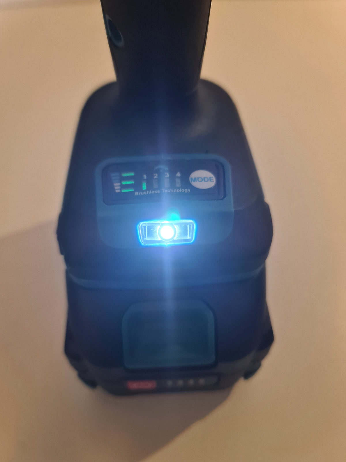 OneVan 1200Nm Borstlös Mutterdragare (18V)