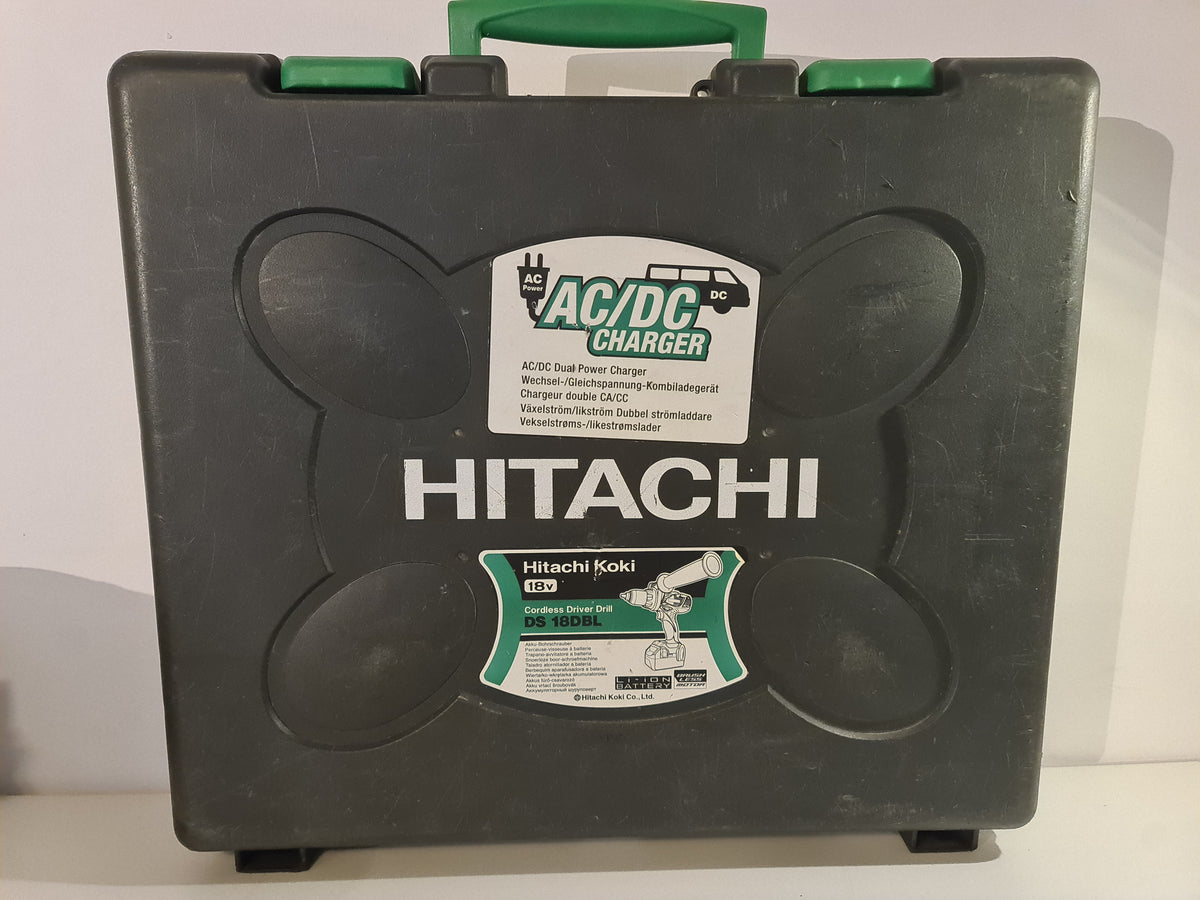 Begagnad Hitachi DS18DBL 18V bor-/skruvdragare – 1 fungerande batteri + 3 extra batterier (Renoverings-/Reservkit)