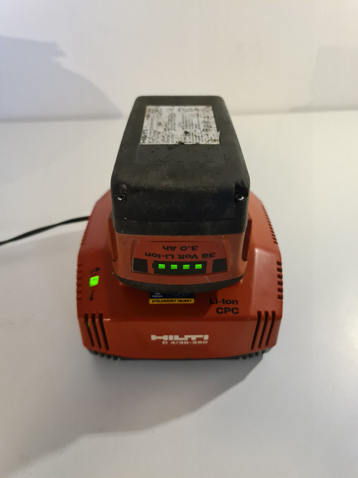 Hilti 36V Proffskit – WSR 36-A Tigersåg, Snabbladdare, 36V 3.0Ah Batteri & Väska (Begagnat)